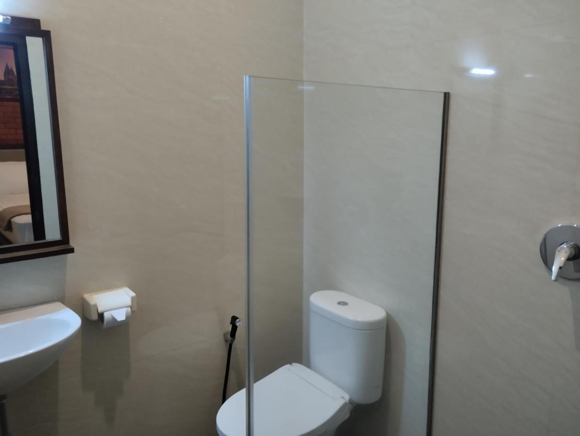 Omah Watu Homestay Джокьякарта Экстерьер фото
