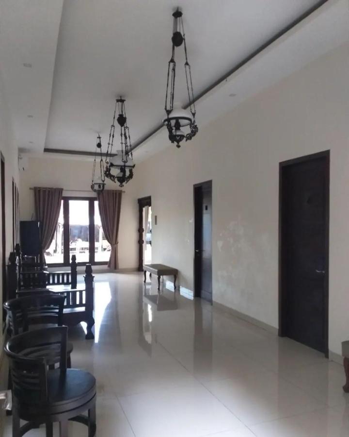 Omah Watu Homestay Джокьякарта Экстерьер фото